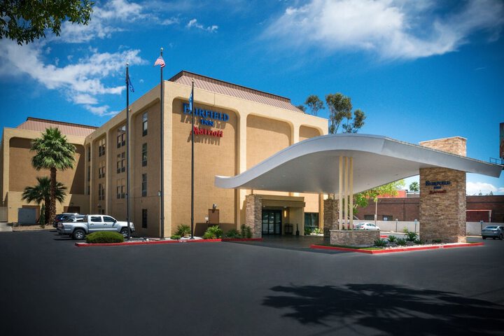 Hotel 2 of 32