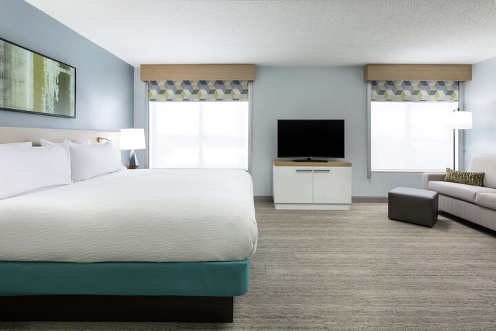 Room 22 of 35