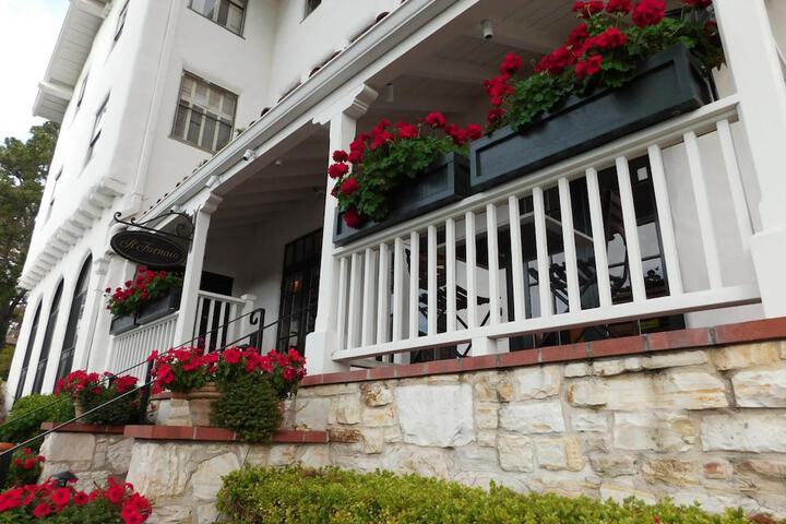 Hotel 4 of 39