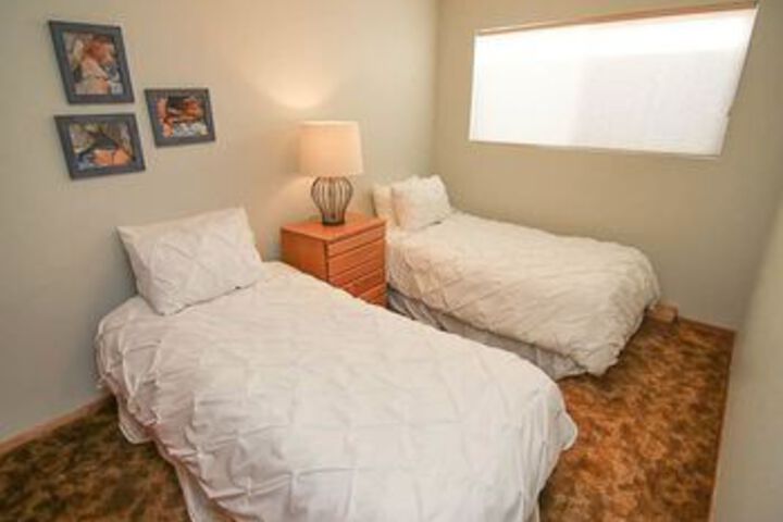 North Jetty 3 Br home by RedAwning