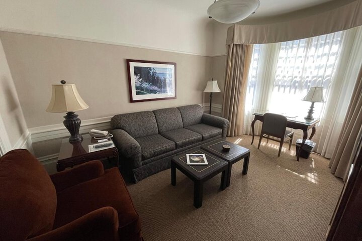 Room 21 of 21