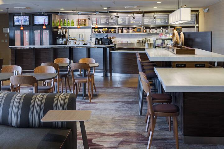 Courtyard by Marriott Providence Warwick