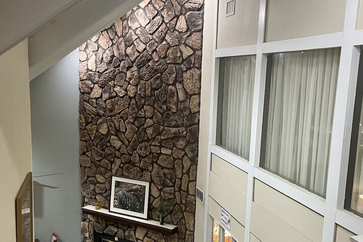 Hotel Interior 10 of 41