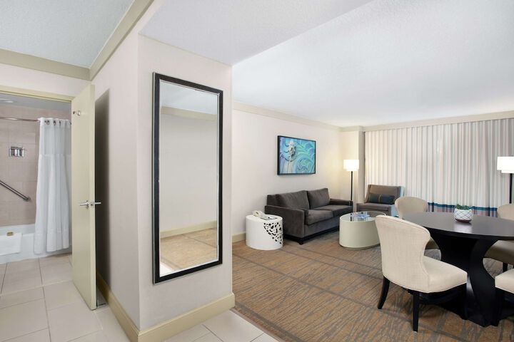 Room 42 of 109