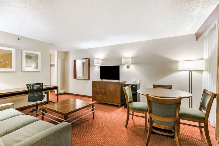 Room 29 of 69