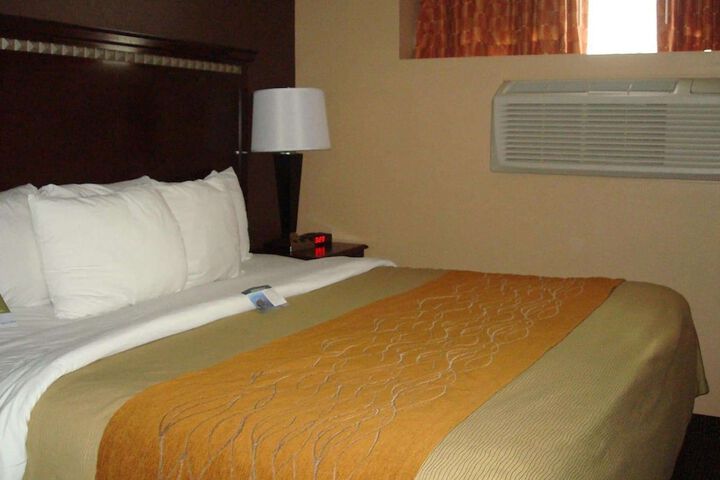 Room 9 of 27