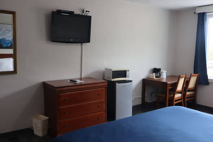 Town Centre Inn - Parry Sound