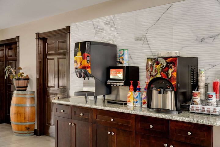 Super 8 by Wyndham Ocean Springs Biloxi