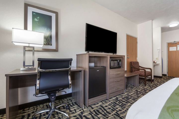 Room 21 of 30