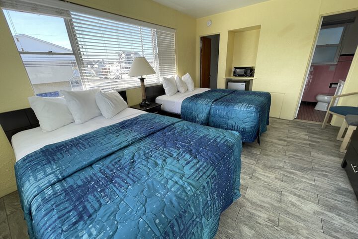 Room 43 of 70