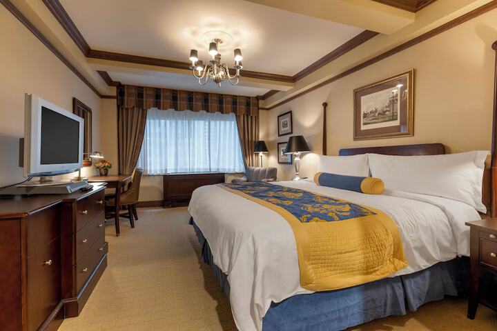 Room 48 of 79