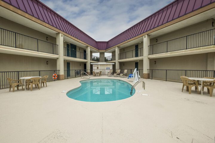 Pool 3 of 27