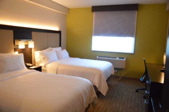 Room 6 of 26