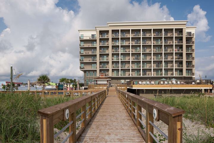 Hampton Inn & Suites Carolina Beach Oceanfront
