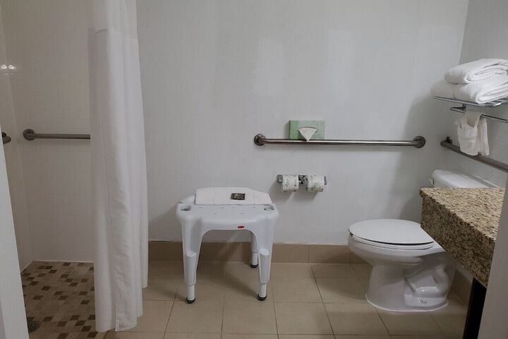 Room 30 of 44