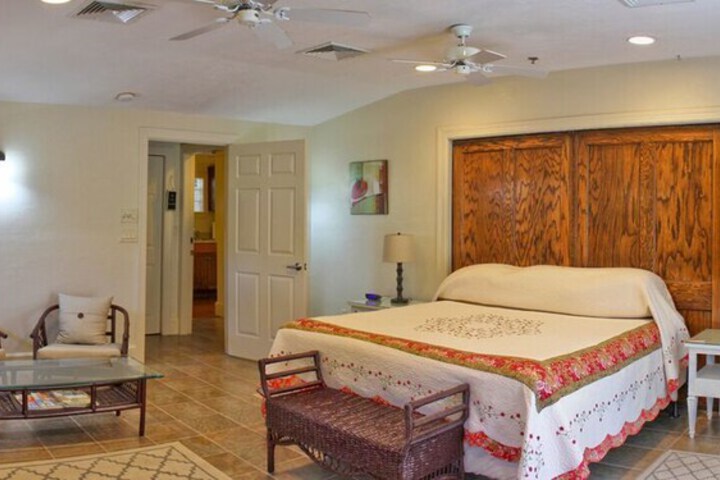Room 12 of 39