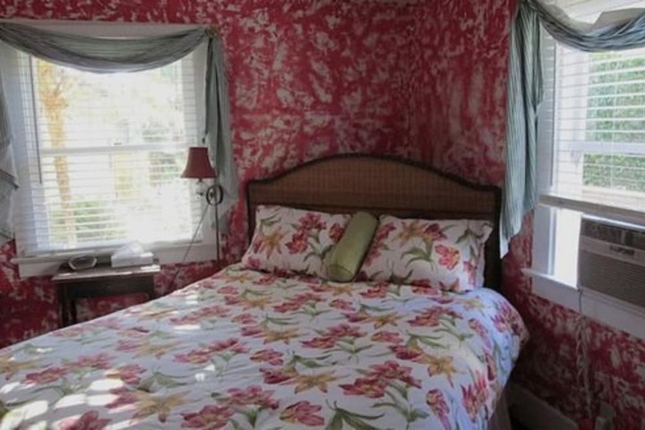 Room 130 of 156