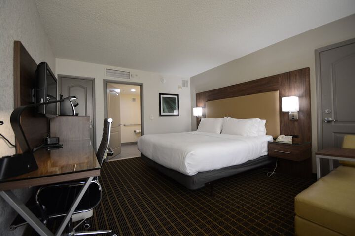 Holiday Inn Hazlet by IHG