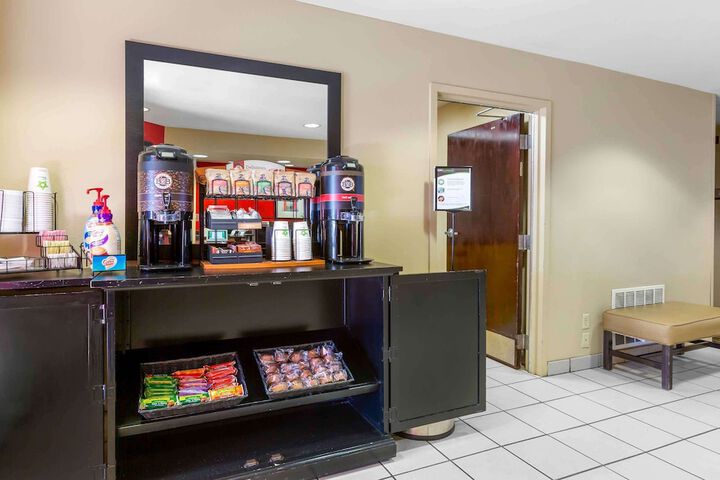 Hotel Interior 10 of 27