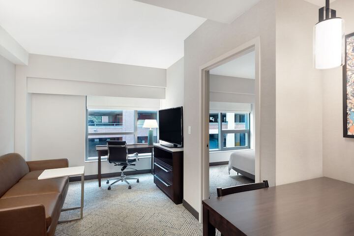 Residence Inn by Marriott Boston Back Bay / Fenway