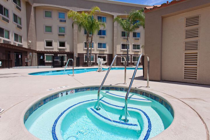 Pool 10 of 46