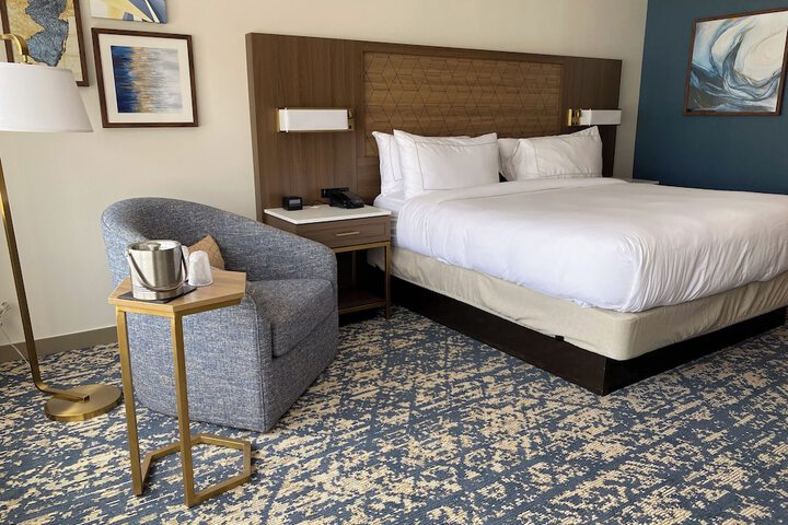 Room 43 of 105