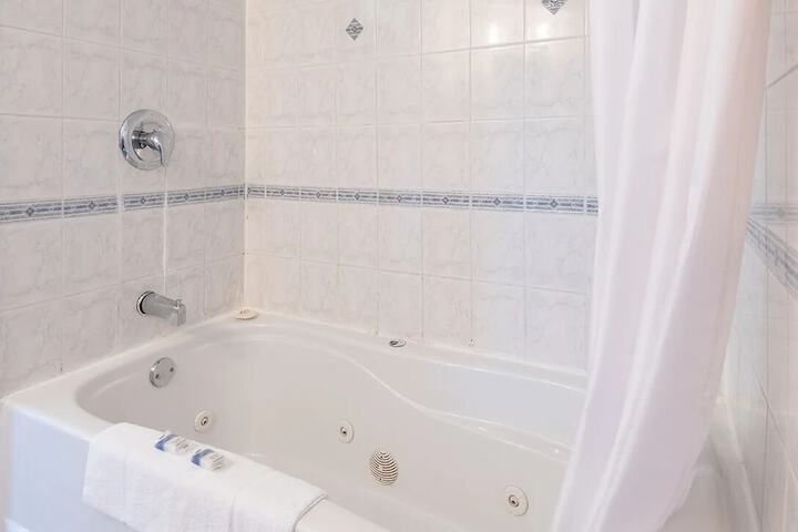 Canadas Best Value Inn & Suites Summerside