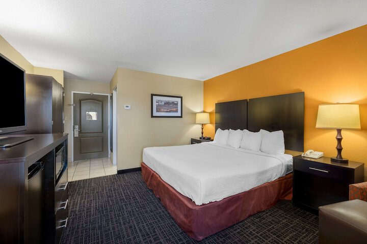 Best Western Plus North Platte Inn & Suites