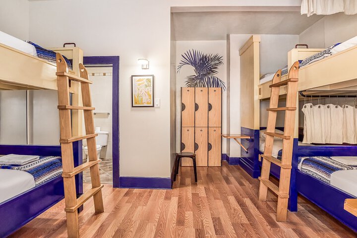 Room 29 of 61