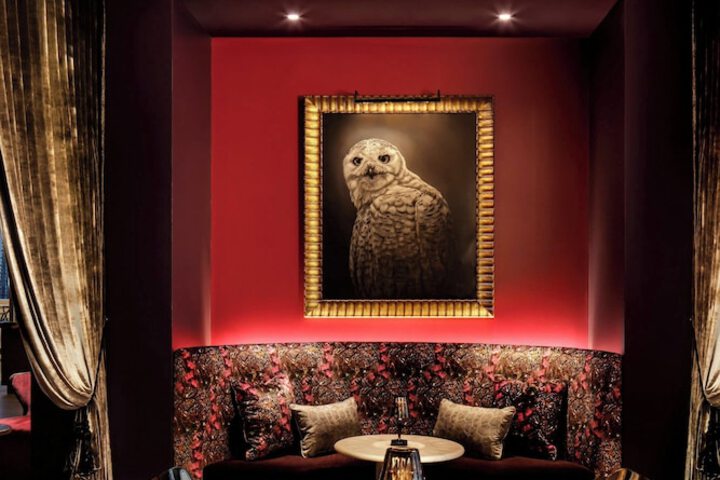 Lounge 52 of 60
