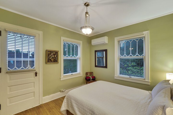 Room 47 of 149
