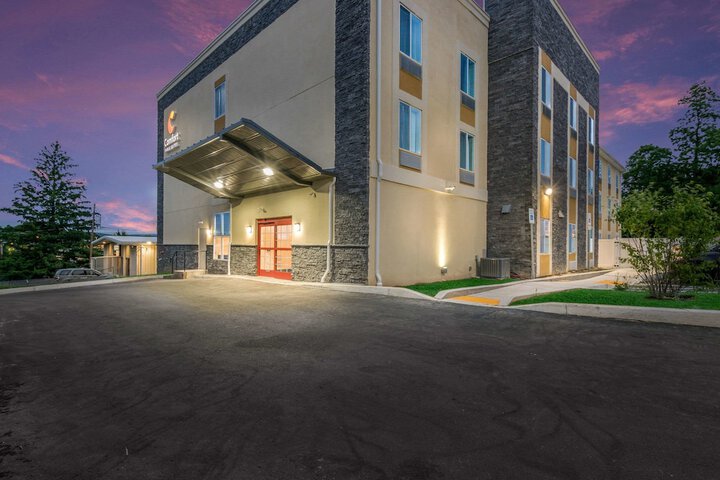 Hotel 3 of 42