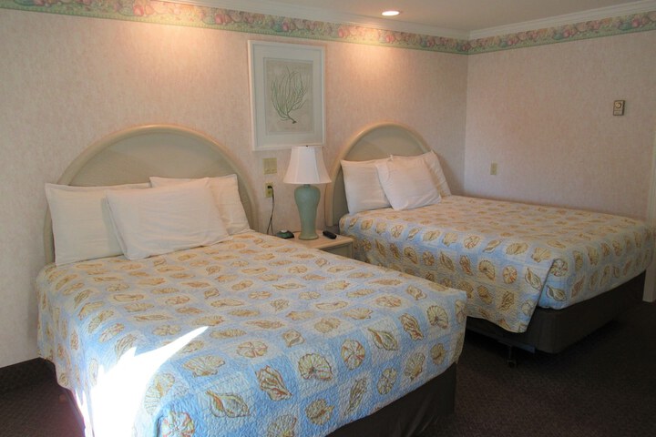 Room 34 of 87
