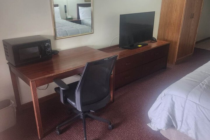 Room 19 of 35