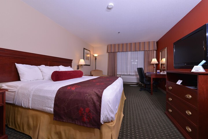 Best Western Plus Rama Inn
