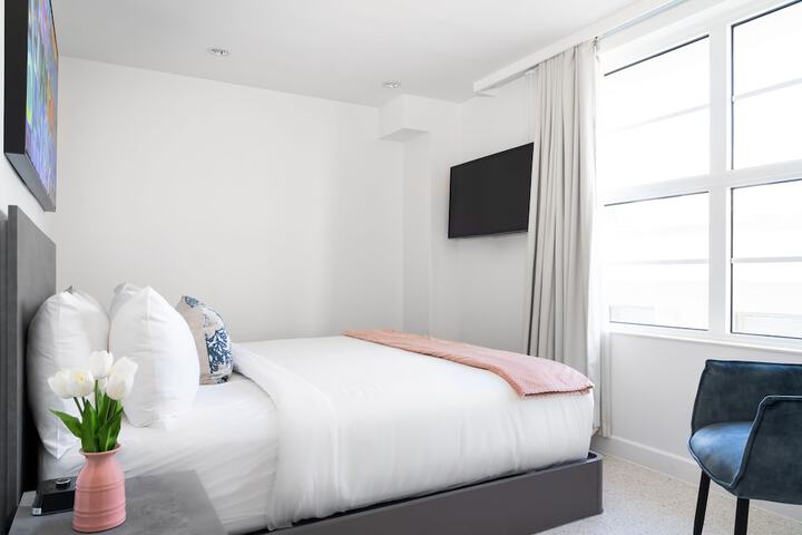 Room 21 of 61