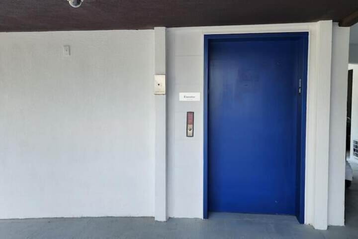 Hotel 4 of 60