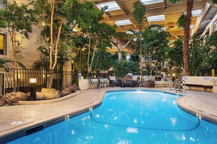 FairBridge Hotel by Concord Plaza