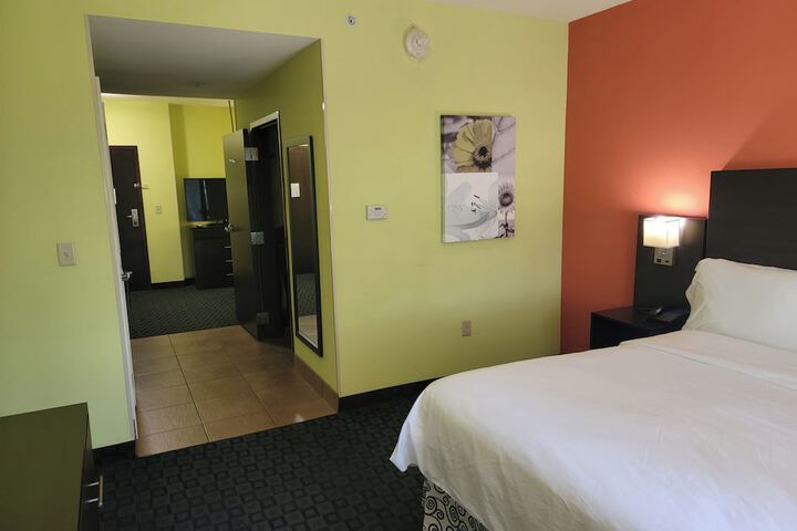 Holiday Inn Garland by IHG
