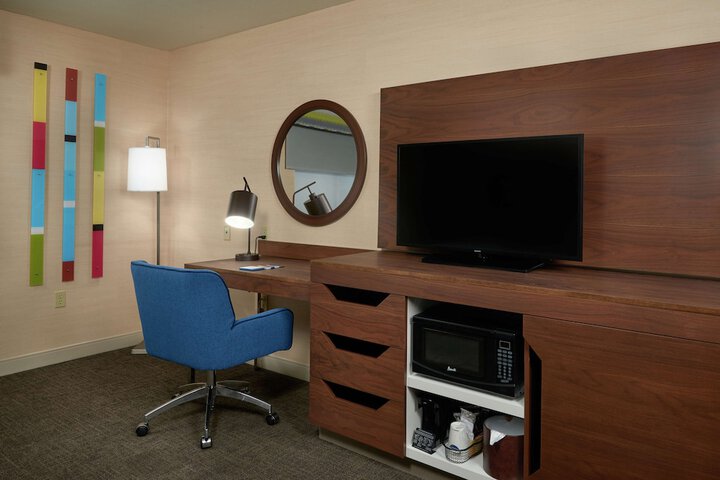Room 19 of 25