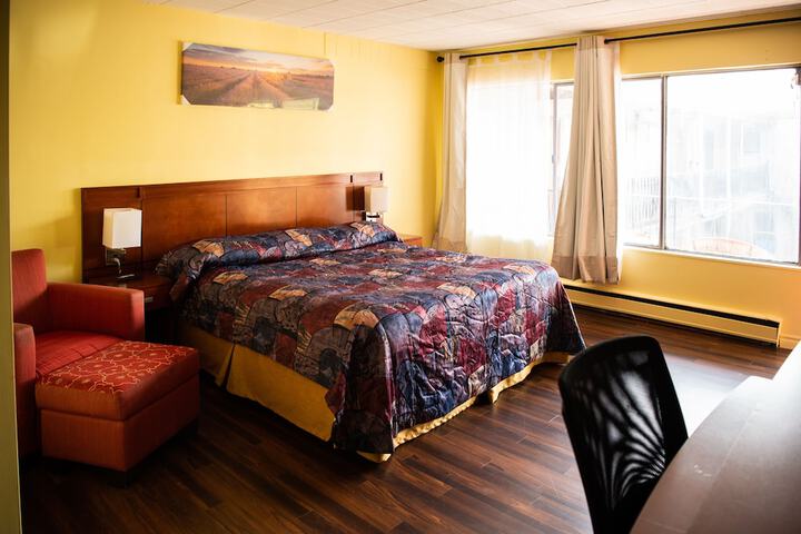 Room 37 of 90