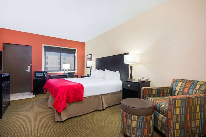 The Eddie Hotel Gillette