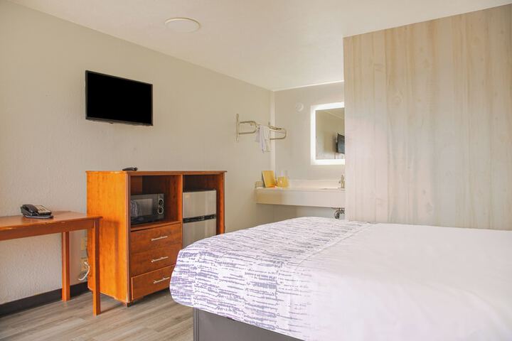 Room 25 of 35