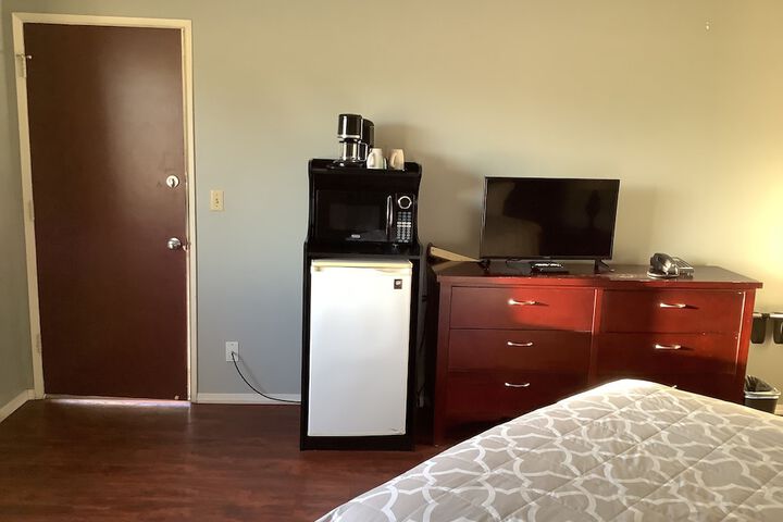 Room 22 of 42