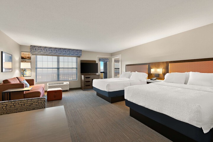 Room 46 of 74