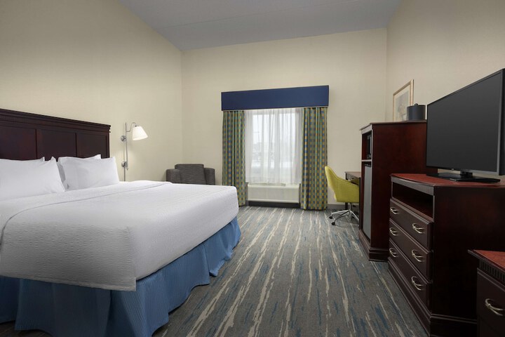 Hampton Inn Syracuse Clay