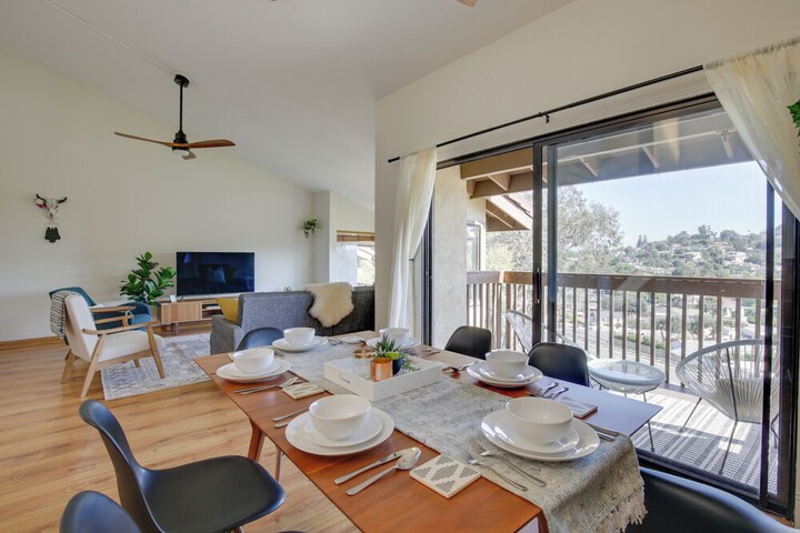 La Mesa Townhome: 15 Mi to San Diego!