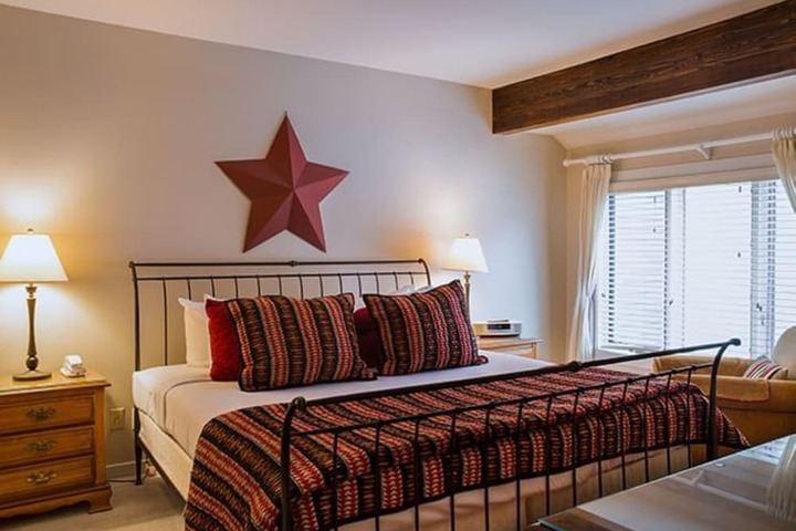 Topnotch Resort