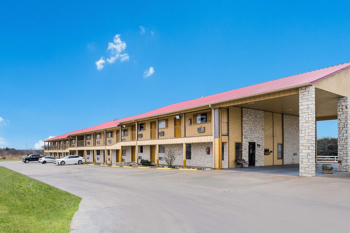 Hotel 3 of 25