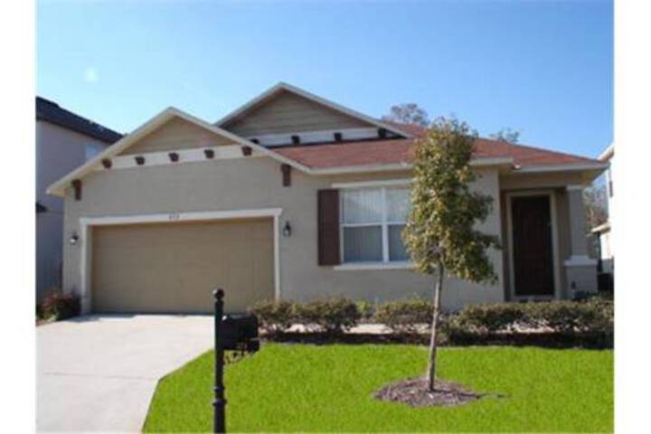 Willow View Drive